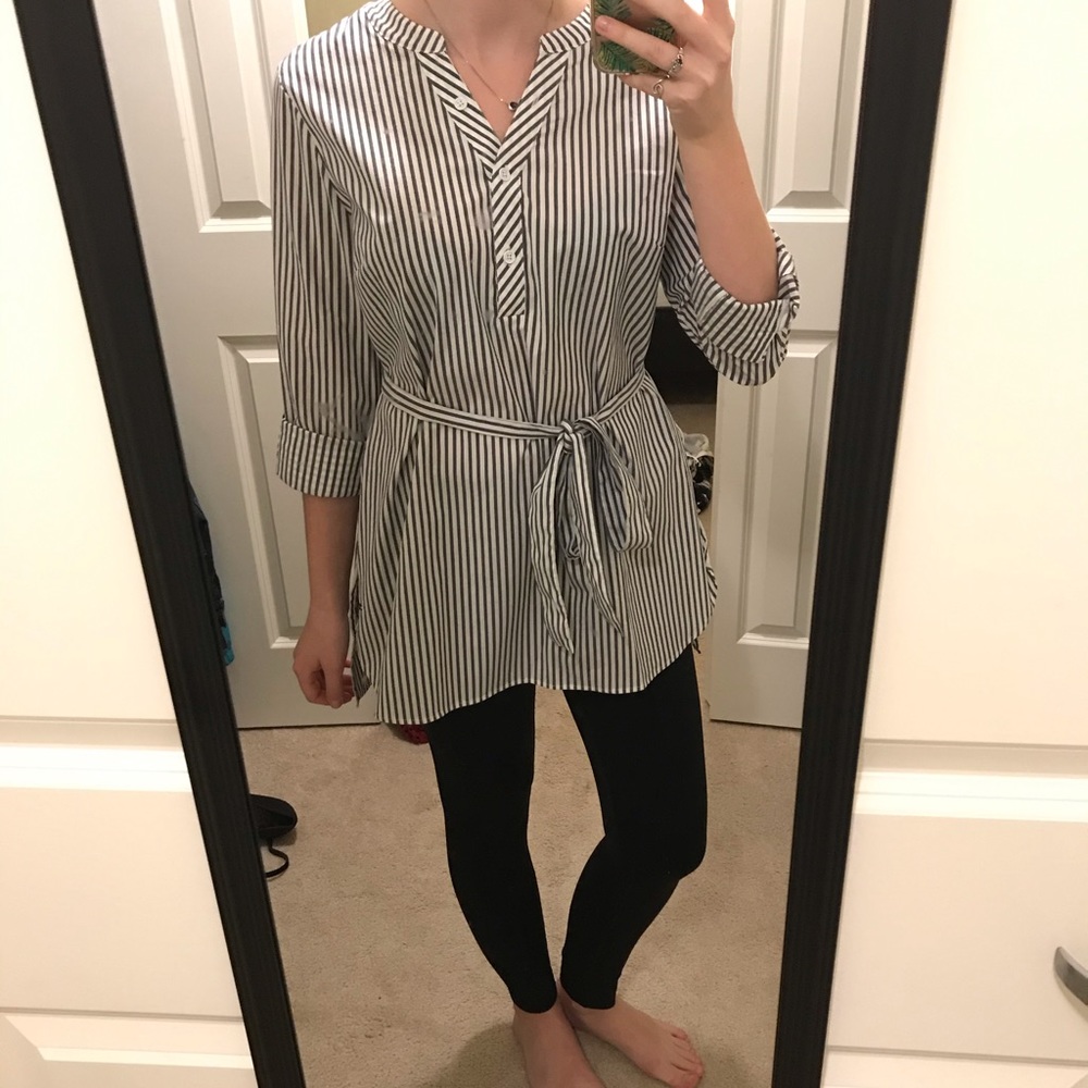 NWT cute button shirt